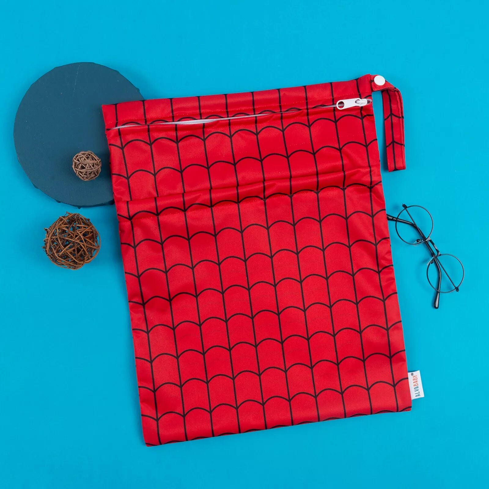WetBag - Bolsa para almacenar Pañales Sucios - Capacidad 7 a 9 Pañales - Spiderman - Imagen 1